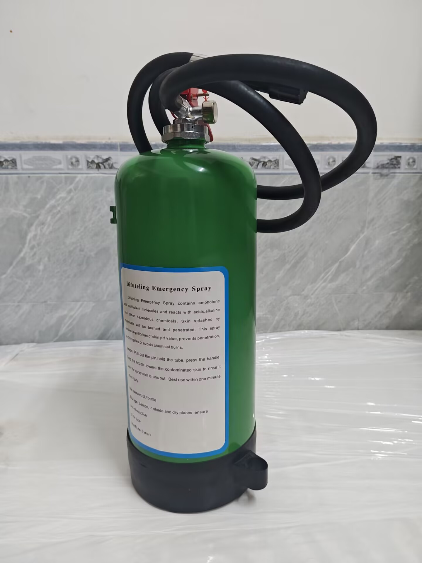 迪辐特灵应急冲洗液 （强酸碱洗消剂/器）蓝色这款主要是处理强酸强碱以及不明化学品